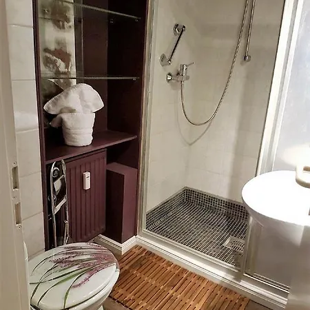 Stilvolles-designerappartement-norderstr-10 Apartmán